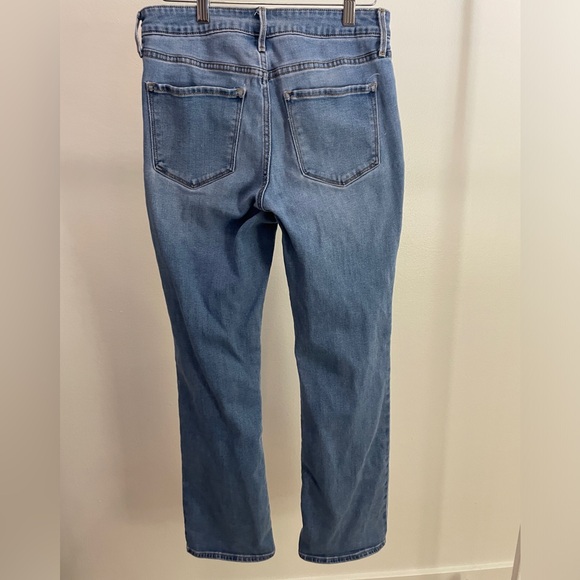 Old Navy Kicker Boot-Cut Jeans Womens 6 Short Blue Mid-Rise Stretch Denim Y2K - Picture 2 of 13